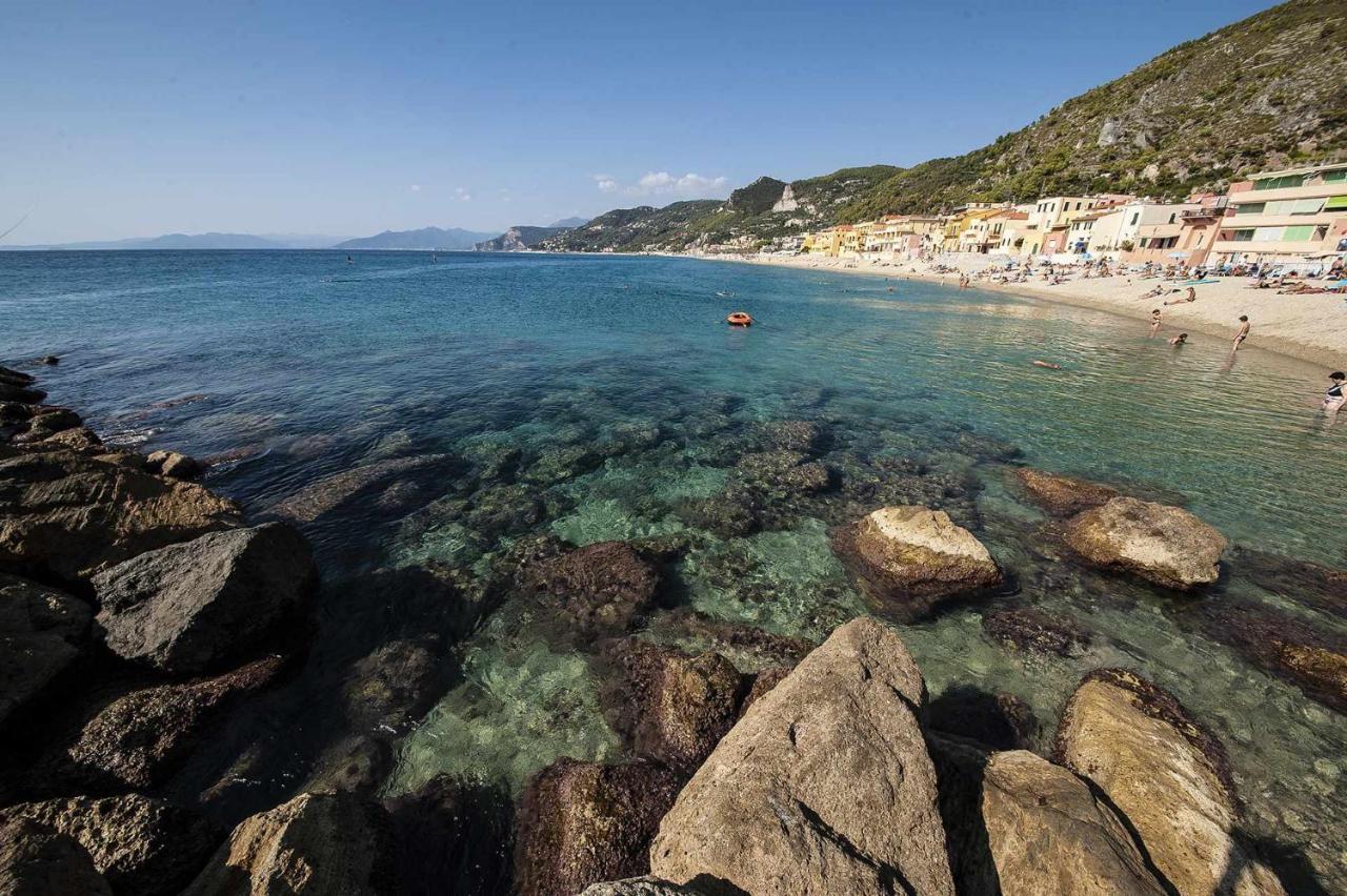 Cipriani 5 Rivieraholiday Pietra Ligure Exterior foto